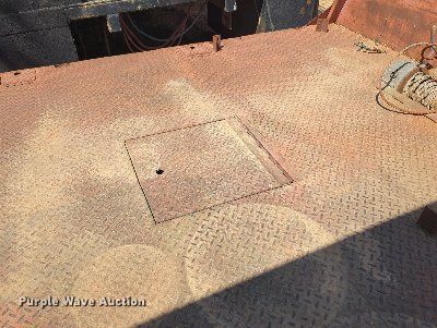 image for item MY9976 Flatbed