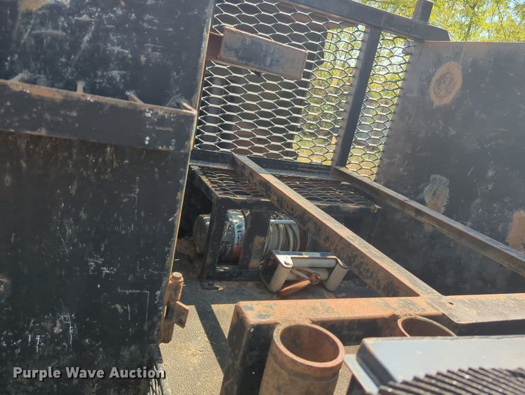 image for item MY9977 Gin pole truck bed