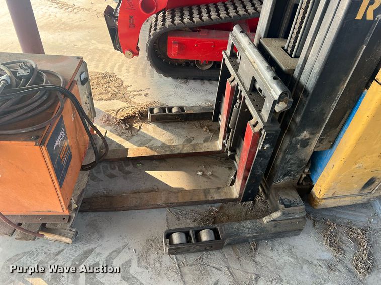 image for item NA9122 Hyster N40ER  forklift