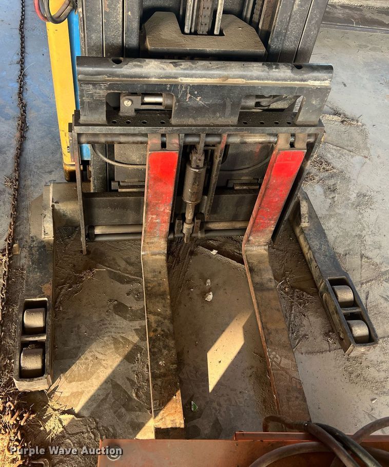 image for item NA9122 Hyster N40ER  forklift