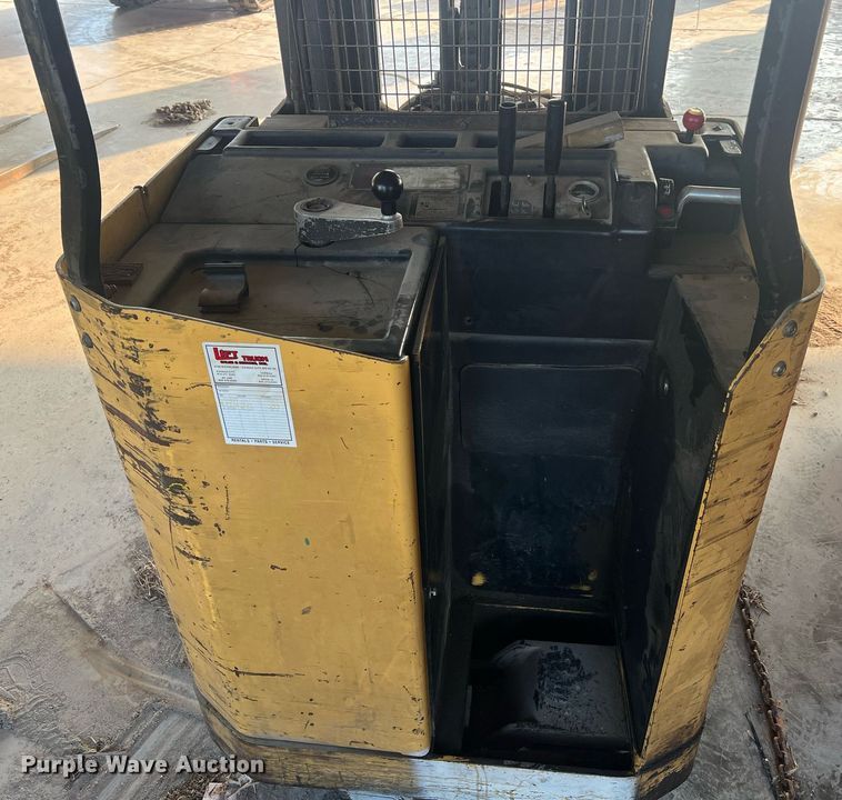 image for item NA9122 Hyster N40ER  forklift