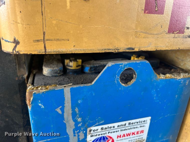 image for item NA9122 Hyster N40ER  forklift