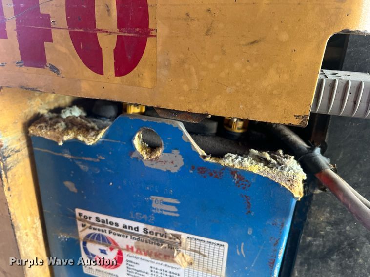 image for item NA9122 Hyster N40ER  forklift