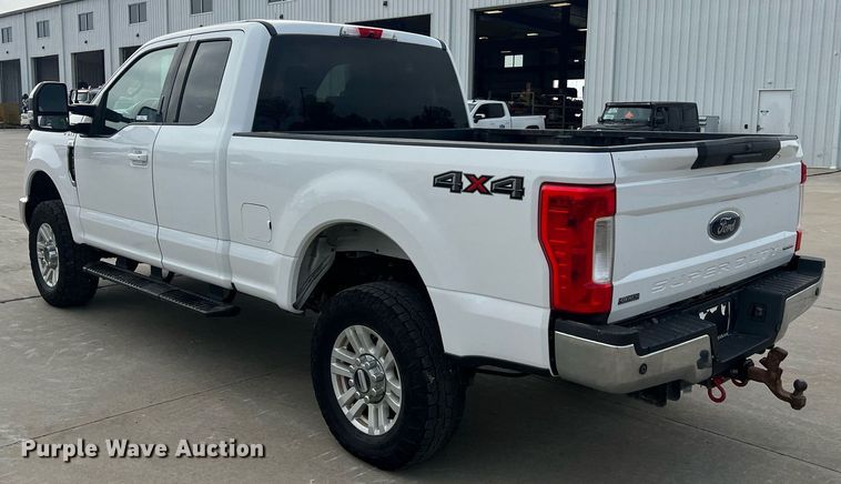 image for item NA9124 2017 Ford F250 XLT  SuperCab pickup truck