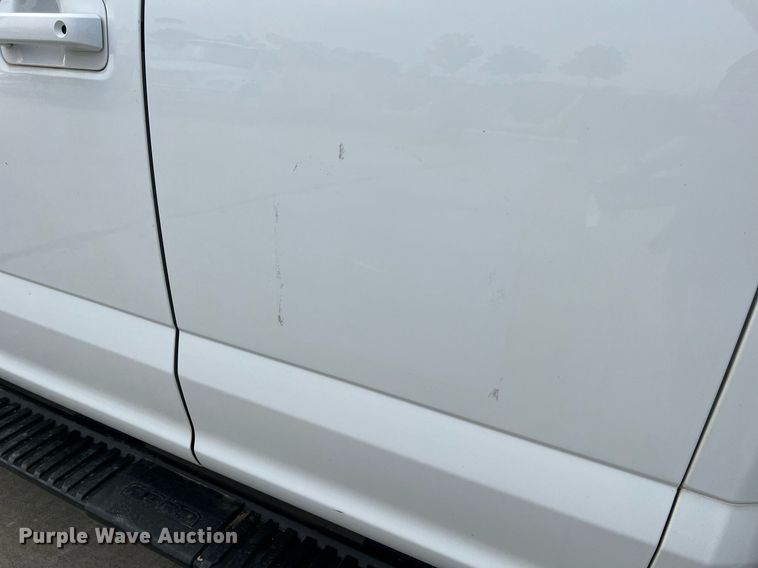 image for item NA9124 2017 Ford F250 XLT  SuperCab pickup truck