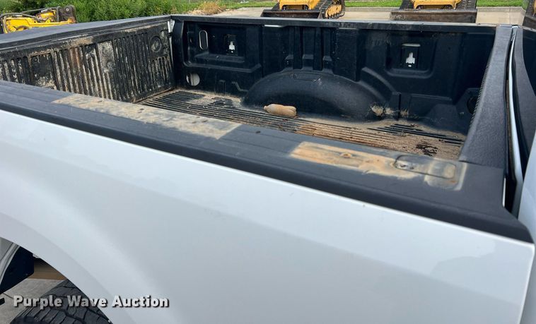 image for item NA9124 2017 Ford F250 XLT  SuperCab pickup truck