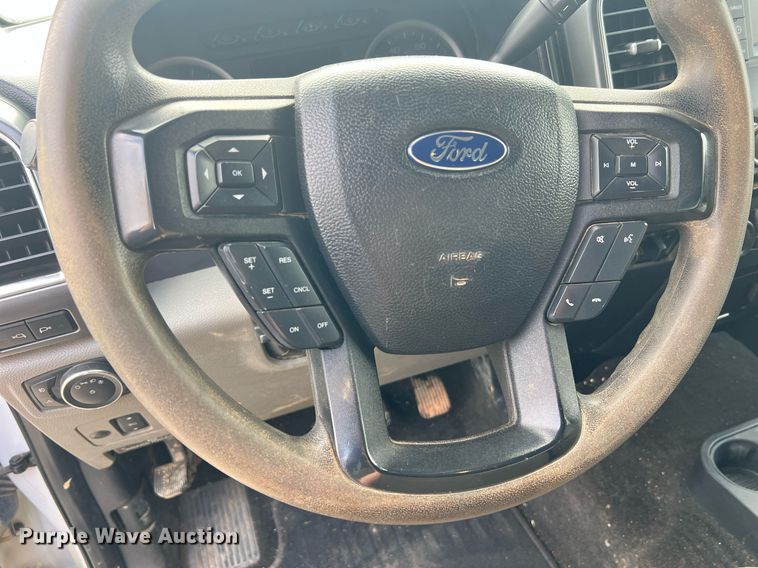 image for item NA9124 2017 Ford F250 XLT  SuperCab pickup truck