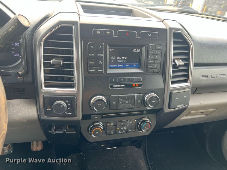 image for item NA9124 2017 Ford F250 XLT  SuperCab pickup truck