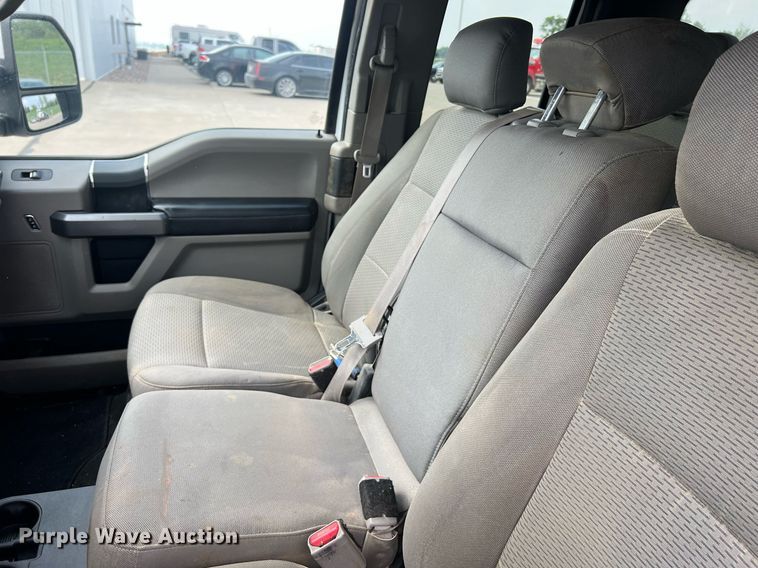 image for item NA9124 2017 Ford F250 XLT  SuperCab pickup truck