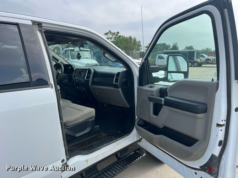 image for item NA9124 2017 Ford F250 XLT  SuperCab pickup truck