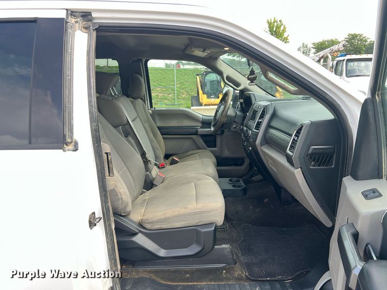 image for item NA9124 2017 Ford F250 XLT  SuperCab pickup truck