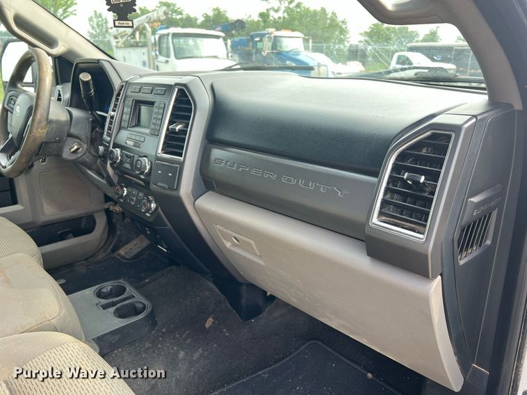 image for item NA9124 2017 Ford F250 XLT  SuperCab pickup truck