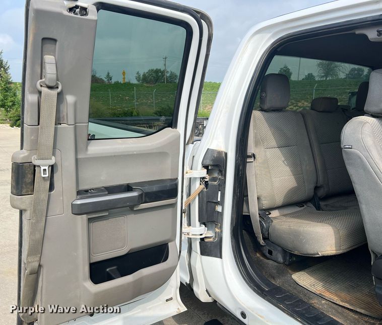 image for item NA9124 2017 Ford F250 XLT  SuperCab pickup truck