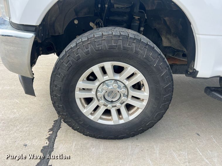 image for item NA9124 2017 Ford F250 XLT  SuperCab pickup truck