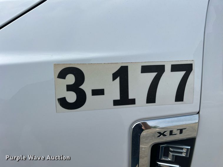 image for item NA9124 2017 Ford F250 XLT  SuperCab pickup truck