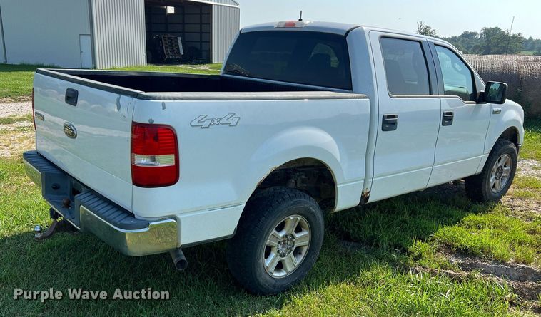 image for item NA9136 2004 Ford F150 XLT  SuperCrew pickup truck