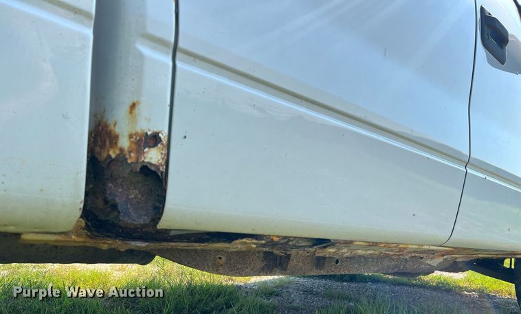 image for item NA9136 2004 Ford F150 XLT  SuperCrew pickup truck