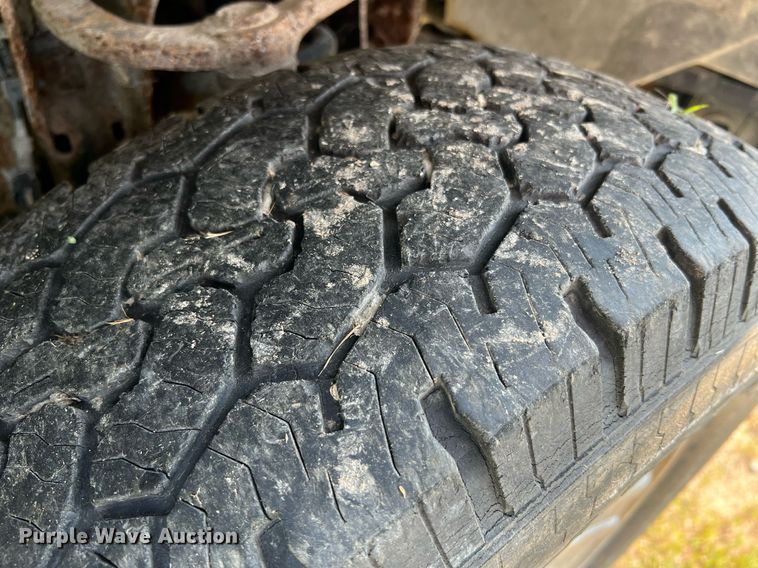 image for item NA9136 2004 Ford F150 XLT  SuperCrew pickup truck