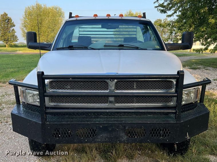 image for item NA9140 1995 Dodge Ram 3500 Laramie SLT  flatbed pickup truck