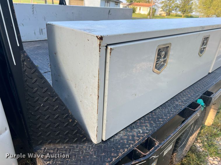 image for item NA9140 1995 Dodge Ram 3500 Laramie SLT  flatbed pickup truck