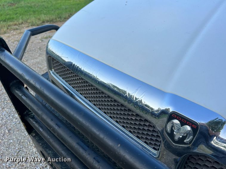 image for item NA9140 1995 Dodge Ram 3500 Laramie SLT  flatbed pickup truck