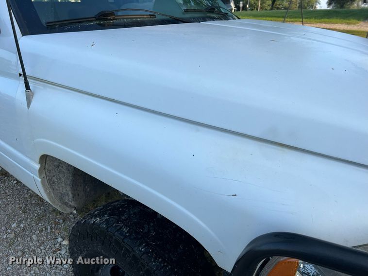 image for item NA9140 1995 Dodge Ram 3500 Laramie SLT  flatbed pickup truck