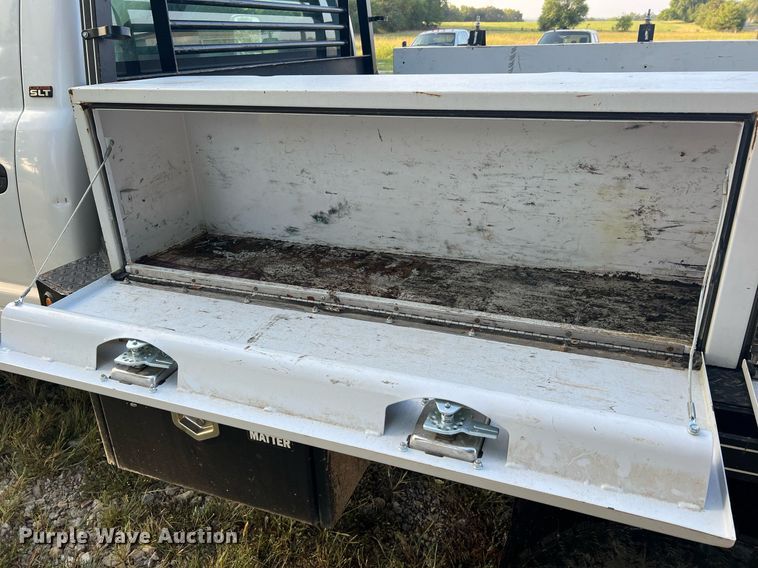 image for item NA9140 1995 Dodge Ram 3500 Laramie SLT  flatbed pickup truck