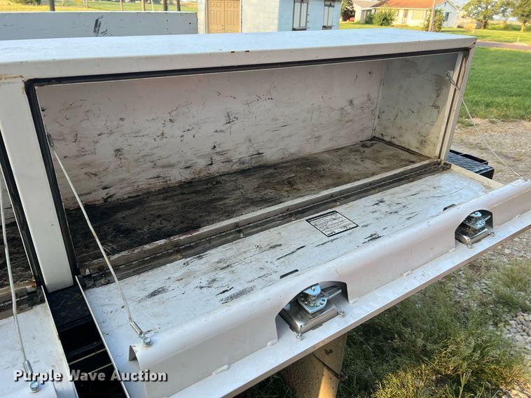 image for item NA9140 1995 Dodge Ram 3500 Laramie SLT  flatbed pickup truck