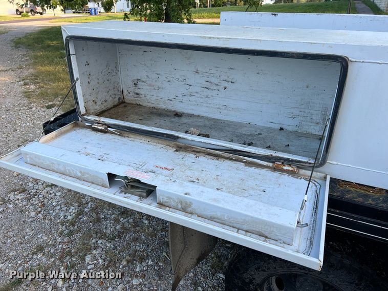 image for item NA9140 1995 Dodge Ram 3500 Laramie SLT  flatbed pickup truck