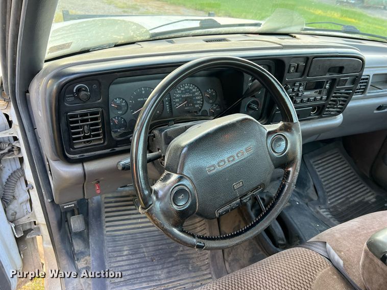 image for item NA9140 1995 Dodge Ram 3500 Laramie SLT  flatbed pickup truck