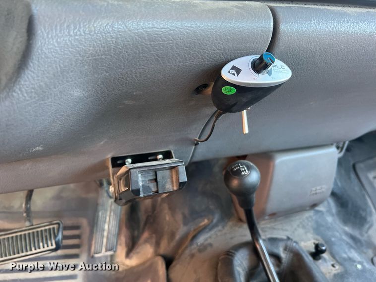 image for item NA9140 1995 Dodge Ram 3500 Laramie SLT  flatbed pickup truck