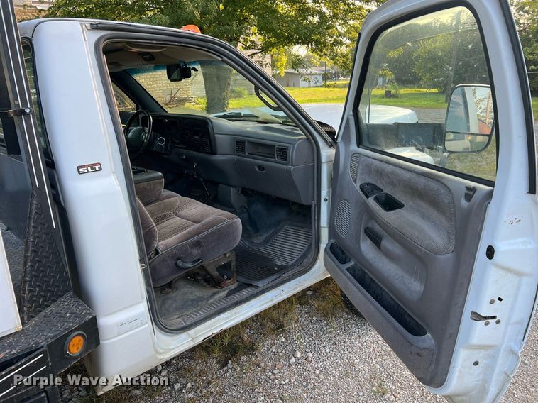 image for item NA9140 1995 Dodge Ram 3500 Laramie SLT  flatbed pickup truck