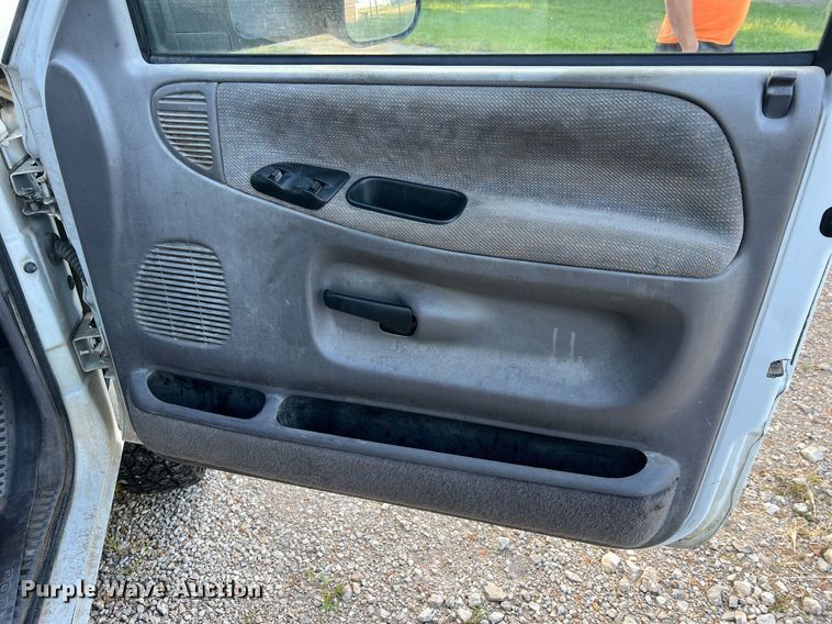 image for item NA9140 1995 Dodge Ram 3500 Laramie SLT  flatbed pickup truck