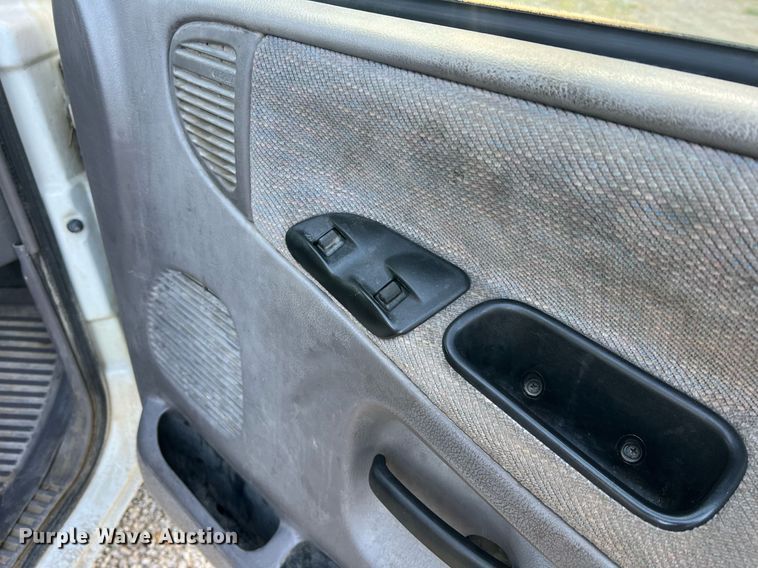 image for item NA9140 1995 Dodge Ram 3500 Laramie SLT  flatbed pickup truck