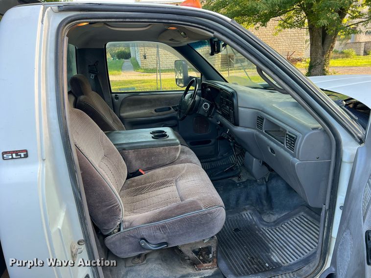 image for item NA9140 1995 Dodge Ram 3500 Laramie SLT  flatbed pickup truck