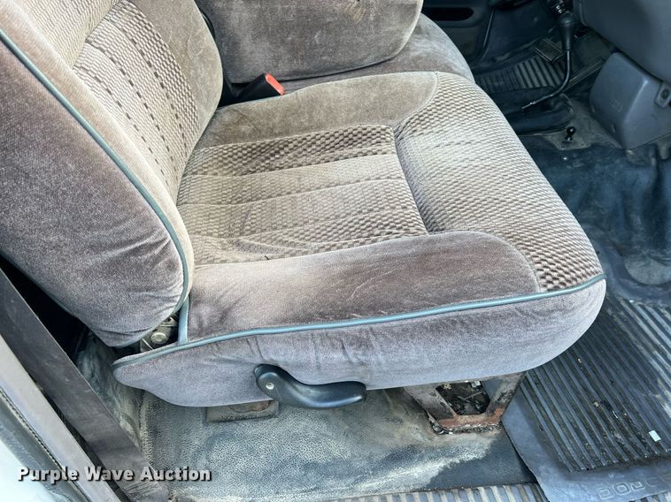 image for item NA9140 1995 Dodge Ram 3500 Laramie SLT  flatbed pickup truck