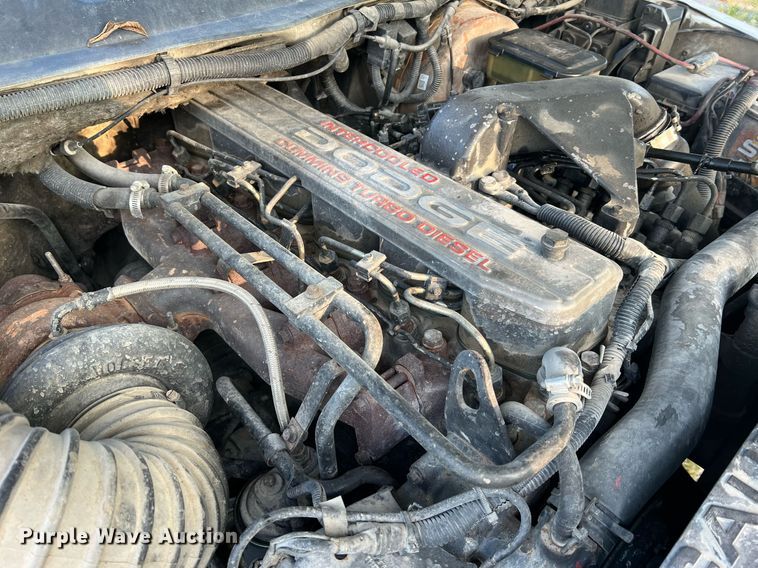 image for item NA9140 1995 Dodge Ram 3500 Laramie SLT  flatbed pickup truck