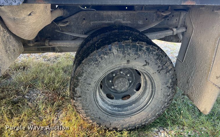 image for item NA9140 1995 Dodge Ram 3500 Laramie SLT  flatbed pickup truck