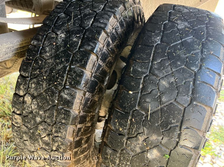 image for item NA9140 1995 Dodge Ram 3500 Laramie SLT  flatbed pickup truck