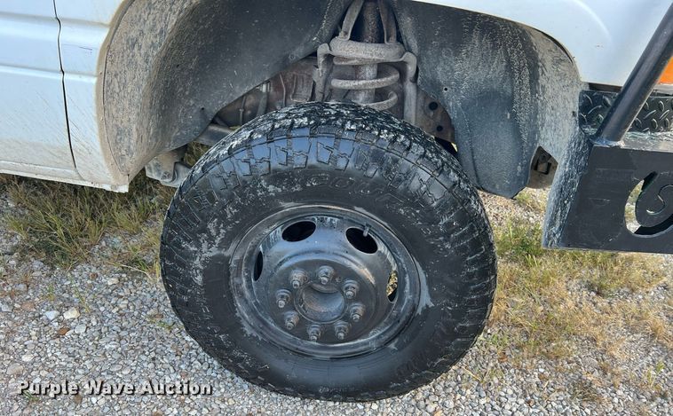 image for item NA9140 1995 Dodge Ram 3500 Laramie SLT  flatbed pickup truck