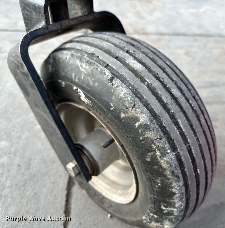 image for item NF9111 Gravely ZT2552HD  ZTR lawn mower