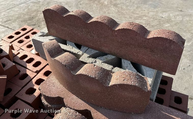 image for item NF9118 Approximately 300 bricks