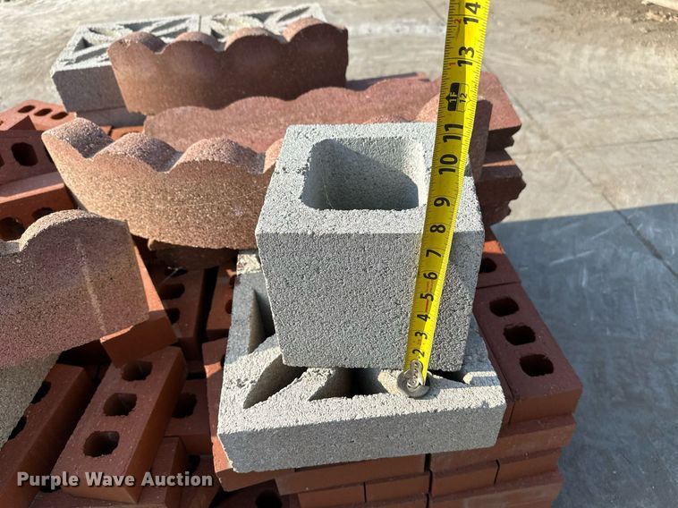 image for item NF9118 Approximately 300 bricks