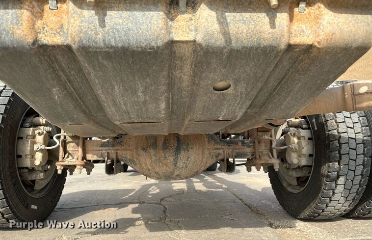 image for item NF9120 2008 Ford F550 Super Duty XL  truck cab and chassis