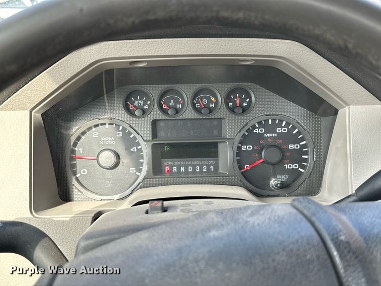 image for item NF9120 2008 Ford F550 Super Duty XL  truck cab and chassis