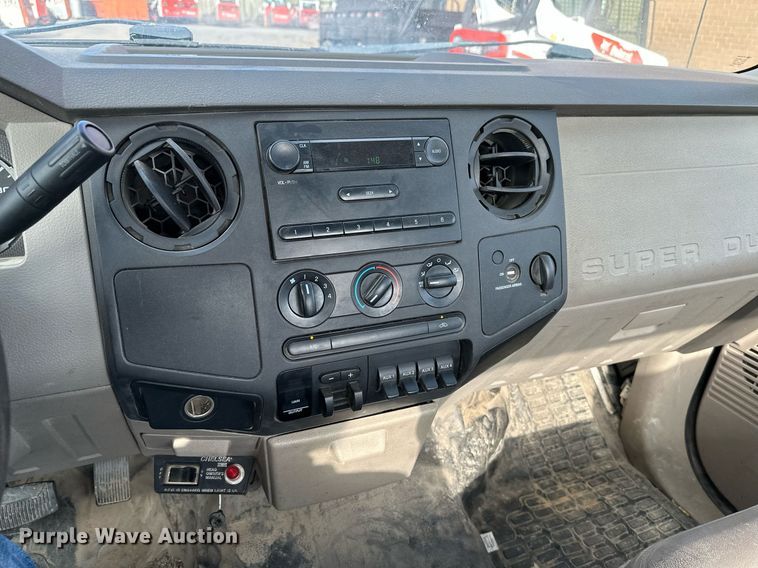 image for item NF9120 2008 Ford F550 Super Duty XL  truck cab and chassis