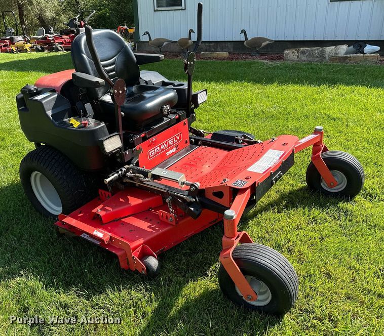 image for item NF9122 Gravely 260Z  ZTR lawn mower