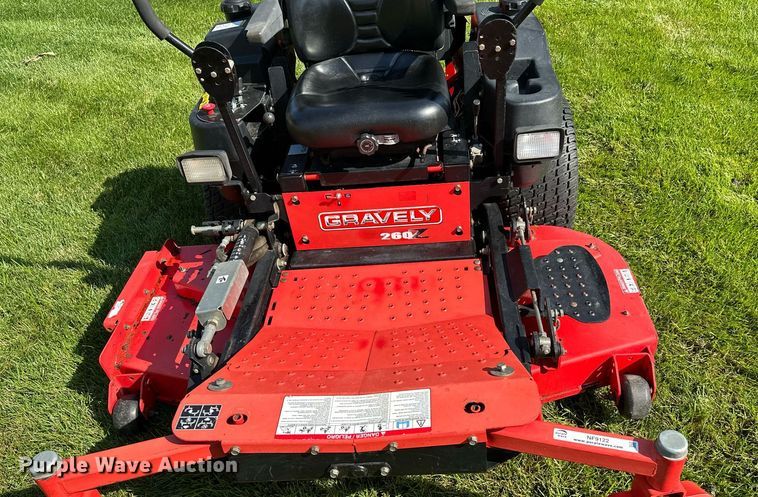 image for item NF9122 Gravely 260Z  ZTR lawn mower