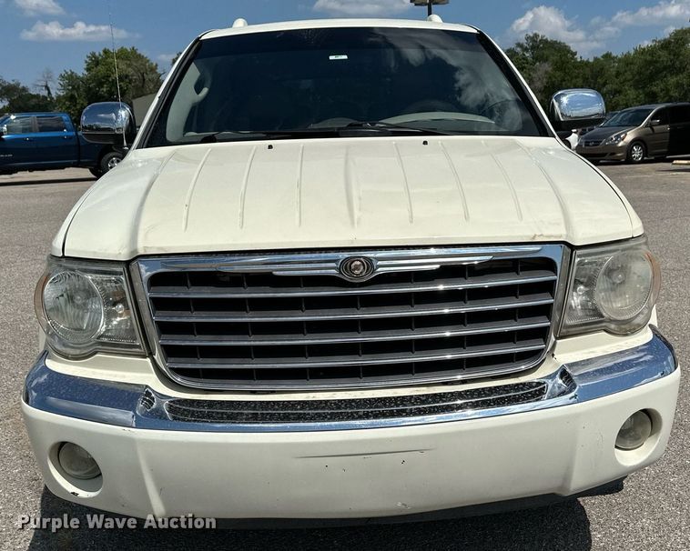 image for item NF9126 2008 Chrysler Aspen  SUV