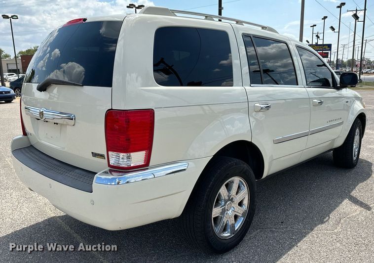 image for item NF9126 2008 Chrysler Aspen  SUV